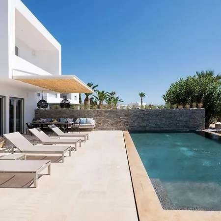 Paros Sleeps 8 Pool Air Con Wifi T714111