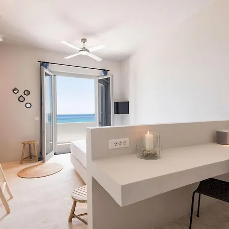 Paros Sleeps 8 Pool Air Con Wifi T714111 * Páros