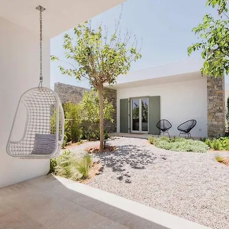 Paros Sleeps 8 Pool Air Con Wifi T714111 * Páros